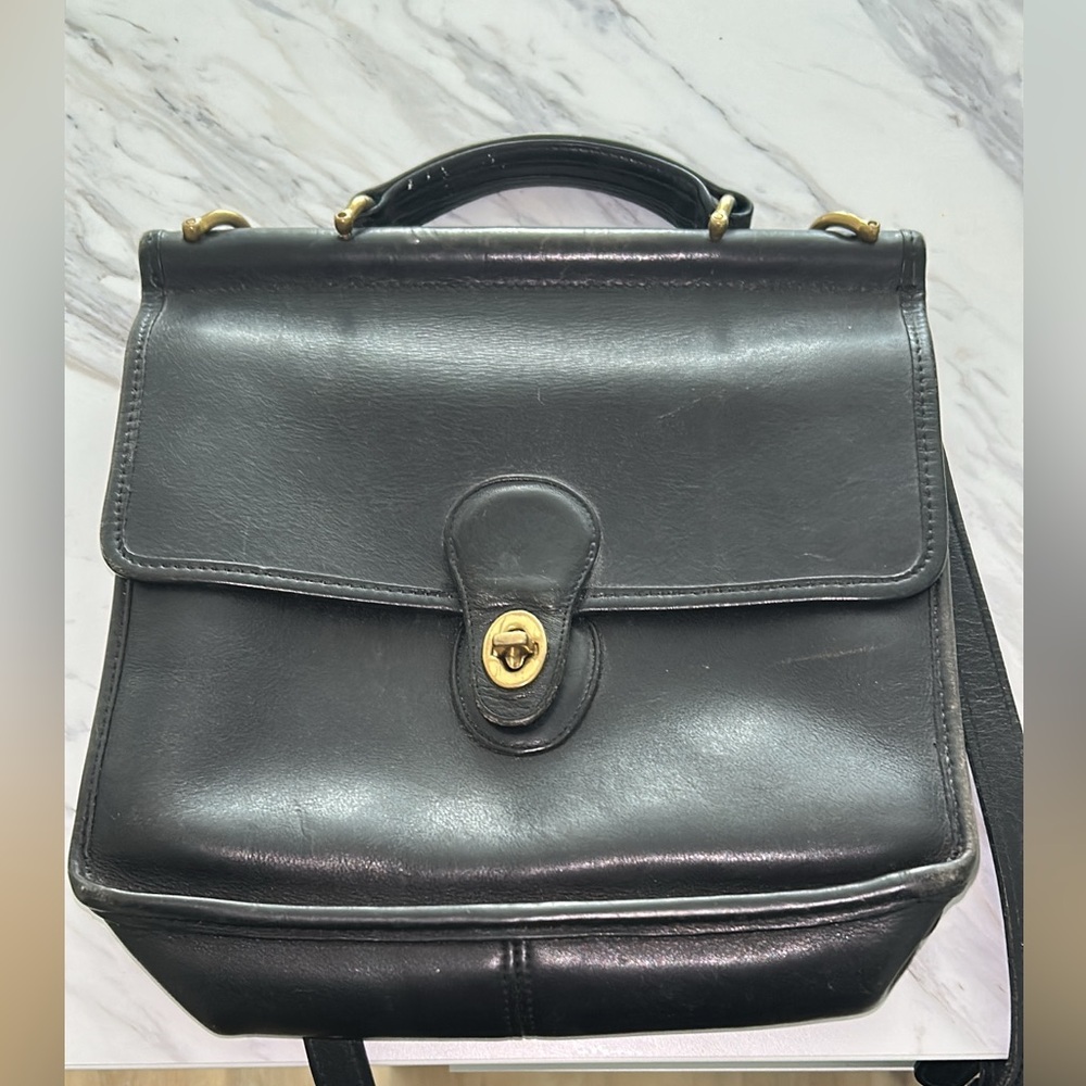 Authentic Vintage Coach Willis Bag